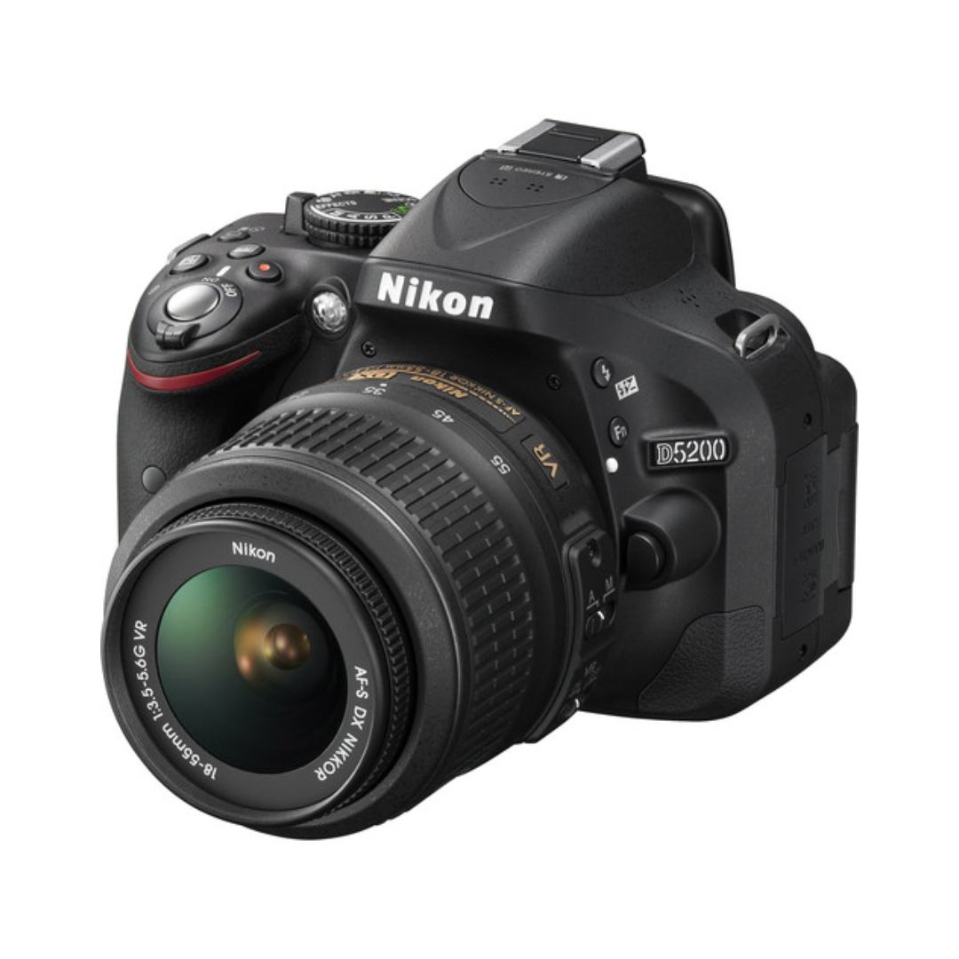 USED | Nikon D5200 DSLR Camera with 18-55mm Lens (Black)