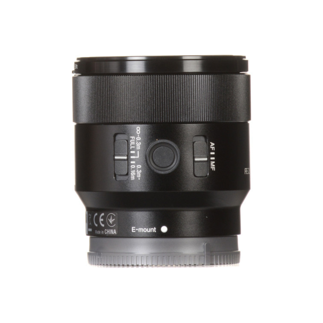 Sony FE 50mm f/2.8 Macro Lens