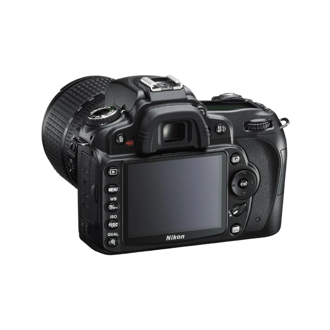 USED I Nikon D90 DSLR Camera with AF-S 18-105mm VR Kit Lens