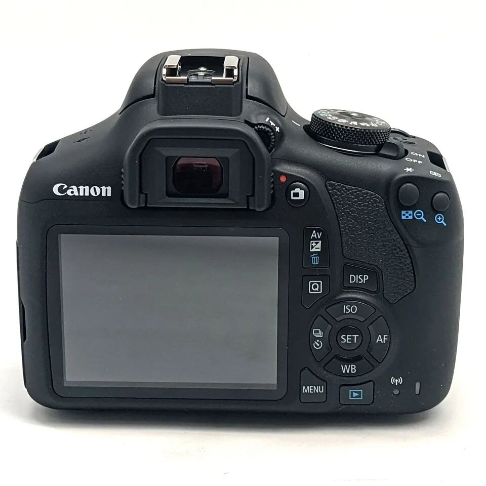 USED |Canon EOS 2000D Camera + EF-S 18-55mm IS II Lens