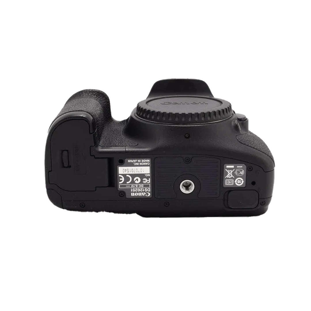 Used Canon EOS 7D DSLR Camera with 18-55mm Kit Lens available at Camera Club