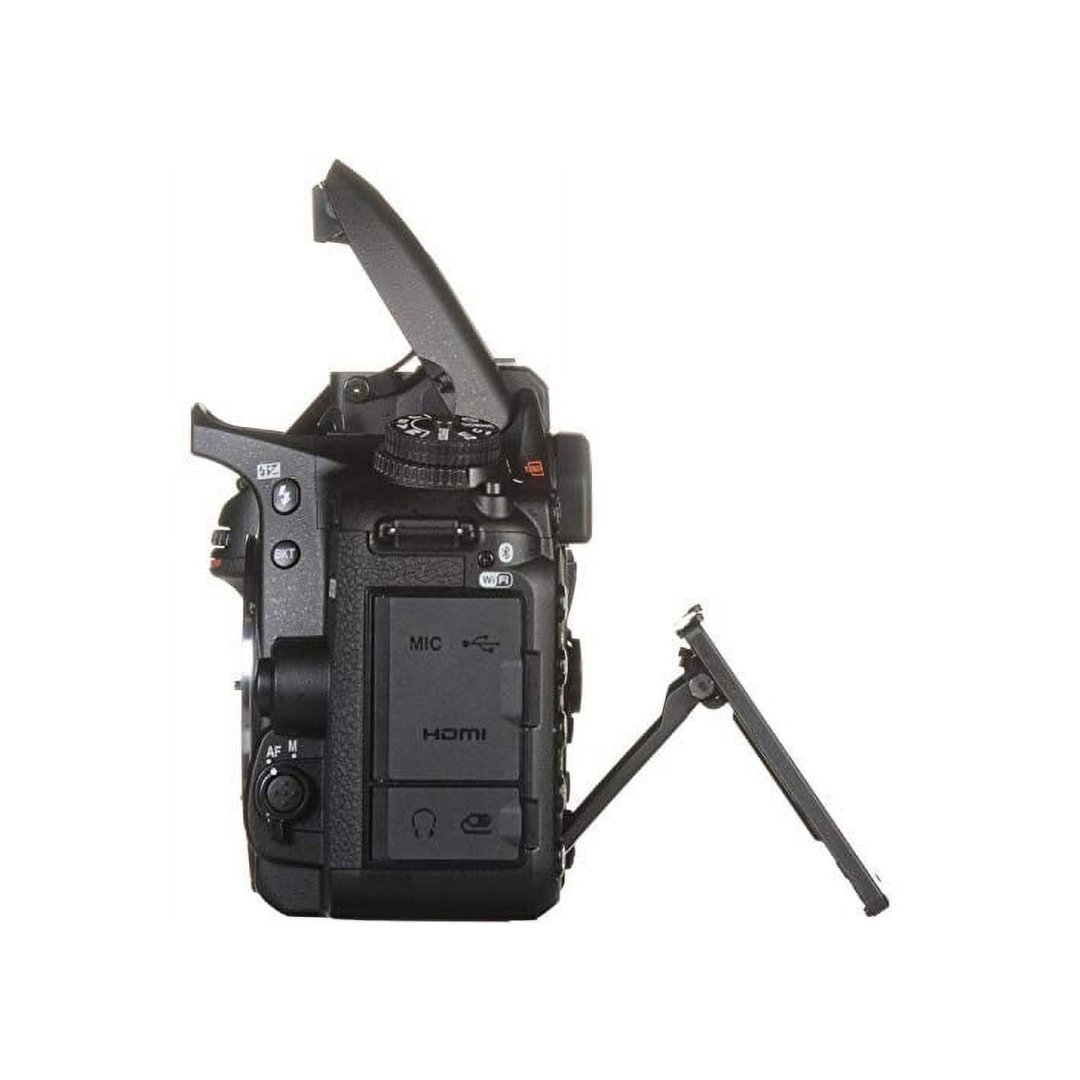 USED I Nikon D7500 DSLR Camera with AF-S 18-105mm VR Kit Lens