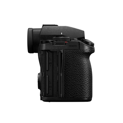 Panasonic Lumix S5II Mirrorless Fullframe Camera