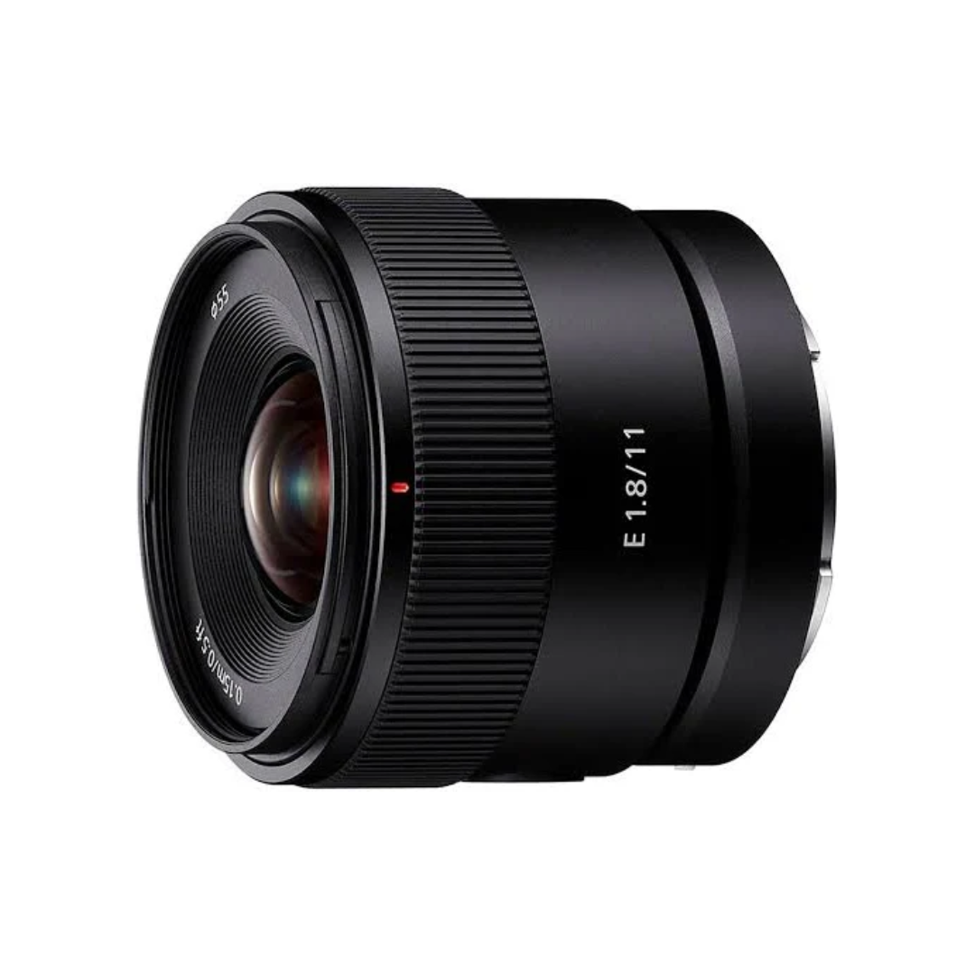 USED I Sony E 11mm f/1.8 APS-C Ultra Wide-Angle Lens