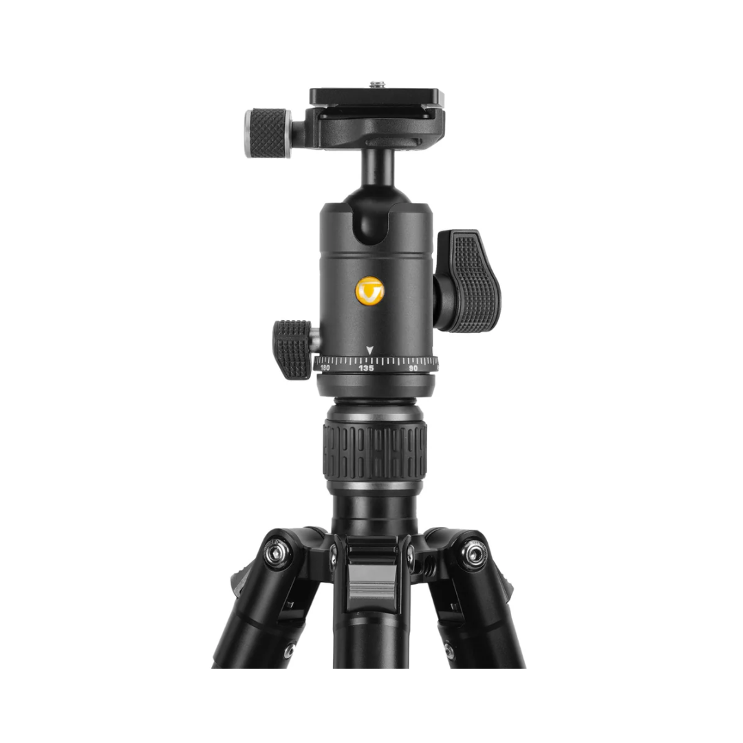 Vanguard Vesta Go Tripod