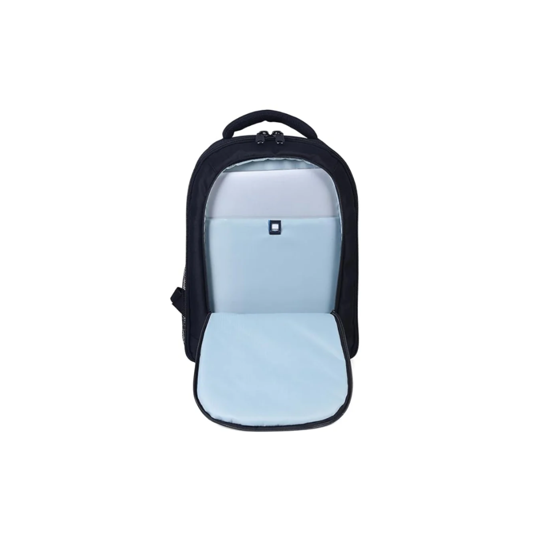 Photron Backpack Pro Runner 220 AW II camera backpack for DSLR/mirrorless with padded compartments, quick access, adjustable dividers and weather protection.