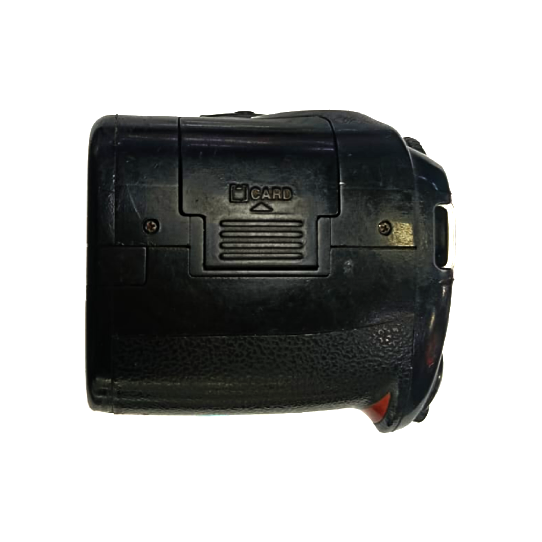 Used Nikon D40 6.1MP DSLR camera body in good condition