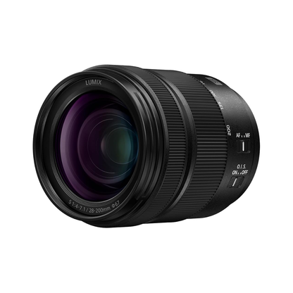Panasonic Lumix S 28-200mm F4-7.1 Macro OIS L-Mount zoom lens front view