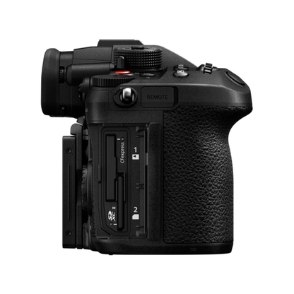 Panasonic Lumix DC-GH7GW mirrorless camera body only professional hybrid digital camera designed for advanced photo and video performance