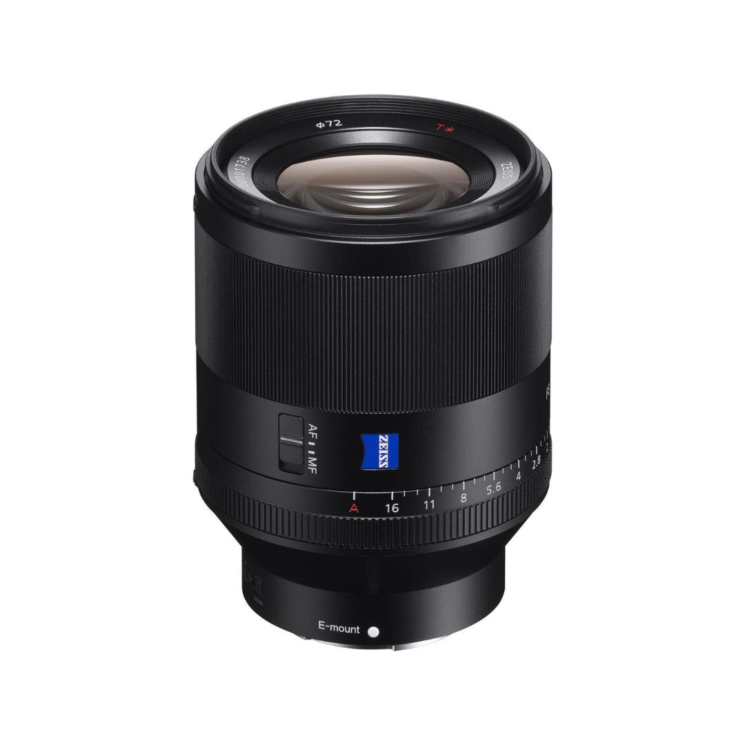 Unboxed Sony Planar T* FE 50mm F1.4 ZA full-frame prime lens for Sony E-mount cameras, model SEL50F14Z.