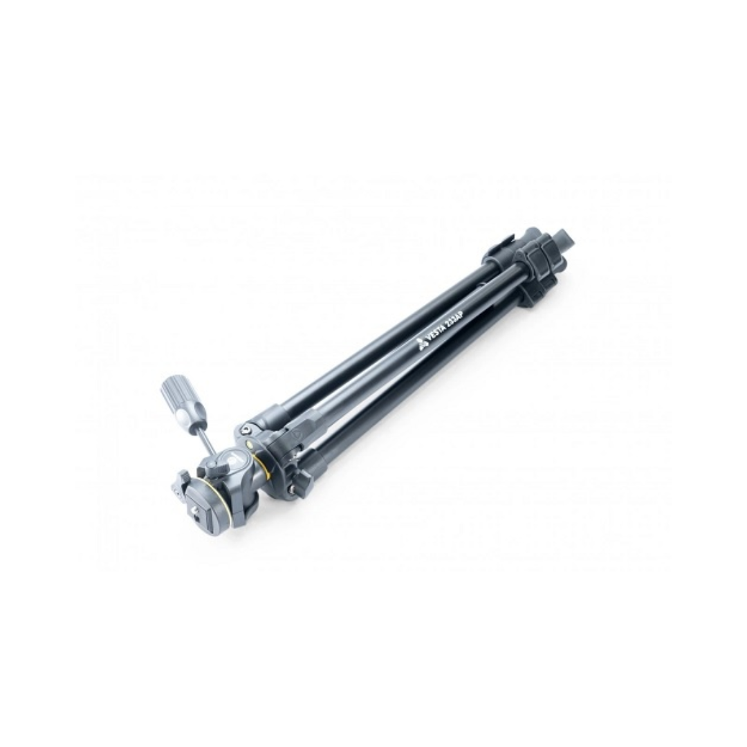 Unboxed Vanguard Vesta 233 AP aluminum tripod with 3-way pan head for DSLR and mirrorless cameras